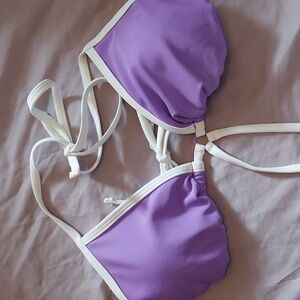 NWT bikini top size small.